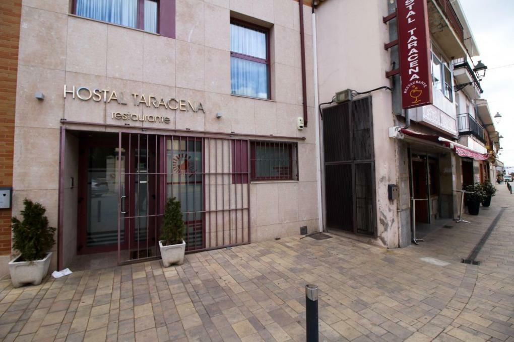 Hostal Restaurante Taracena Yunquera de Henares Buitenkant foto