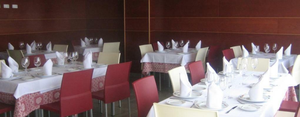 Hostal Restaurante Taracena Yunquera de Henares Buitenkant foto